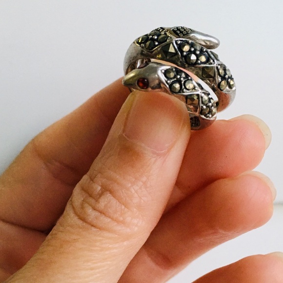 🐍 vintage sterling silver coiled snake ring OS - Picture 4 of 11